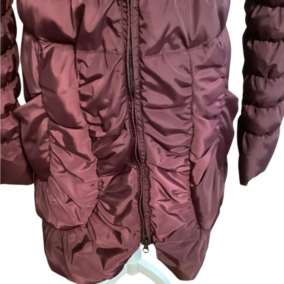 Ciao  Milano Quilted Coat in wine size large - Picture 4 of 9